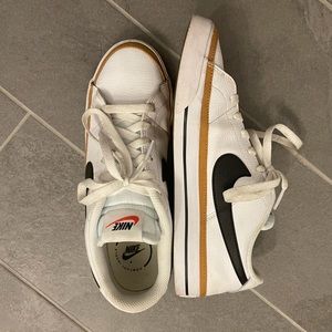 Nike Sneakers W8.5